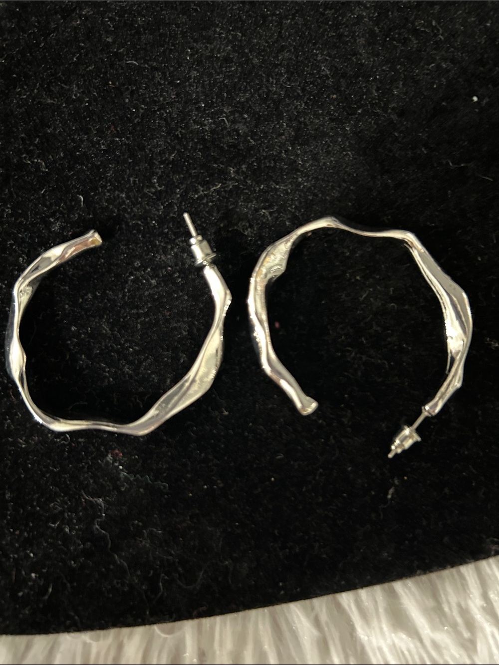 Silver Wavy Hoop Earrings - Women Jewelry